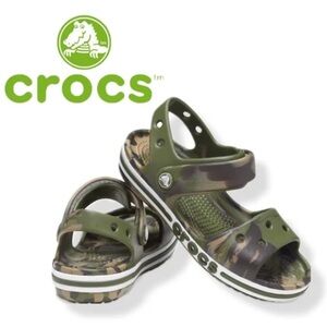 NWOT CROCS Kids Camouflage Green Sandals size 3